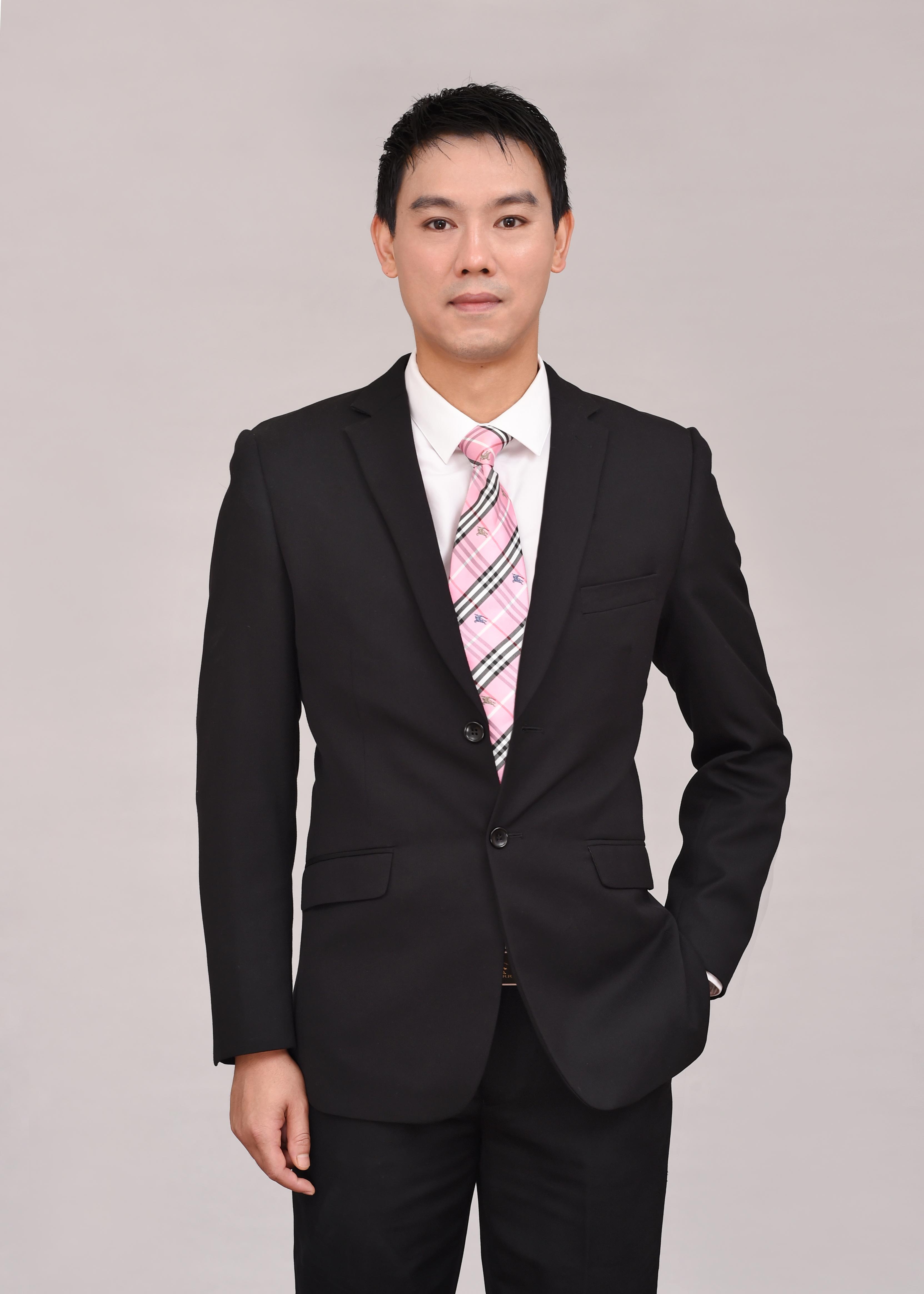 颜珍可 视觉与舞美负责人